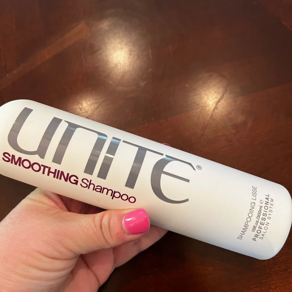 UNITE Smoothing Shampoo 10oz Bottle